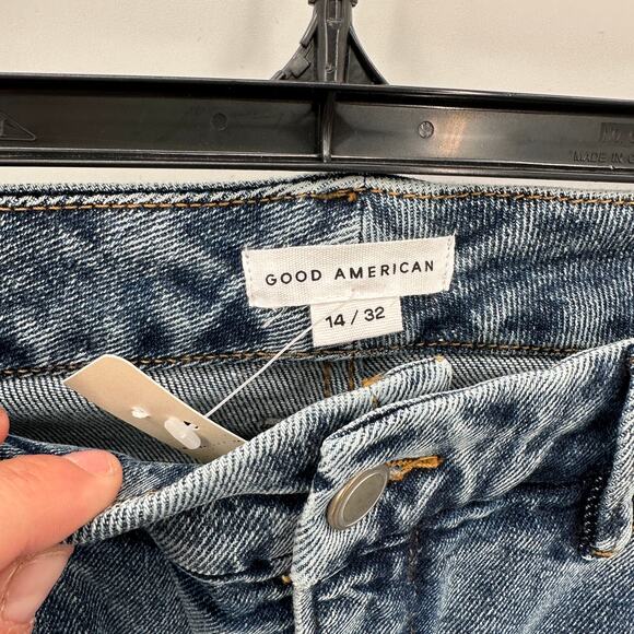 GOOD AMERICAN NWT Good Waist Crop Denim Jean in Blue799 // 14 - Picture 9 of 15